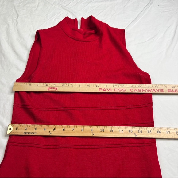 St John Nice Santana Knit Red Dress Sleeveless Design Career Dress sz 4 A050923 - Picture 5 of 6